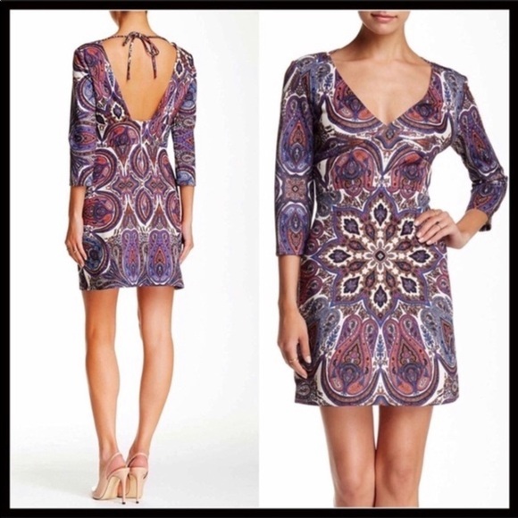 ALEXIA ADMOR V-NECK PRINTED MINI DRESS, x-small - Picture 1 of 7